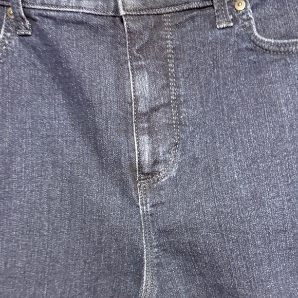 Gloria Vanderbilt Women's Dark Blue Amanda Jeans - Picture 8 of 13